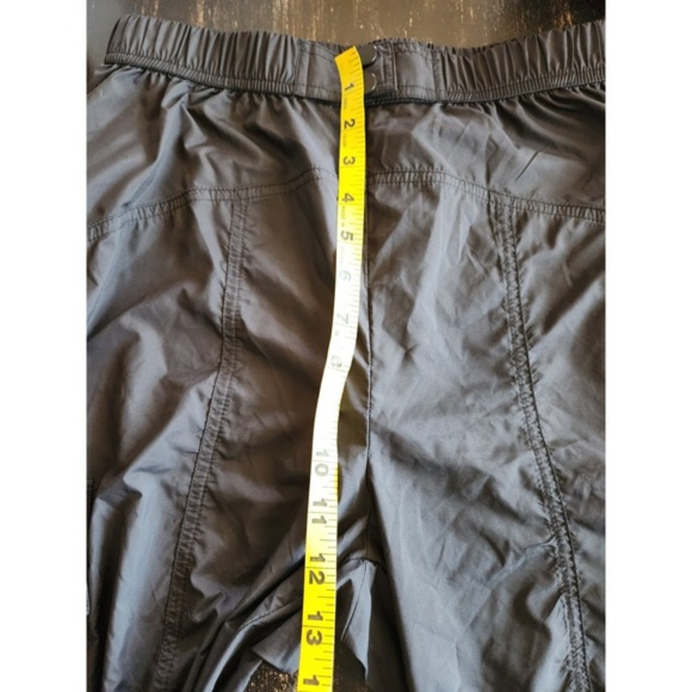 Fabletics Women's Size Small Lightweight Cargo Jogger Pants Black 28x30"‎ - Picture 7 of 11